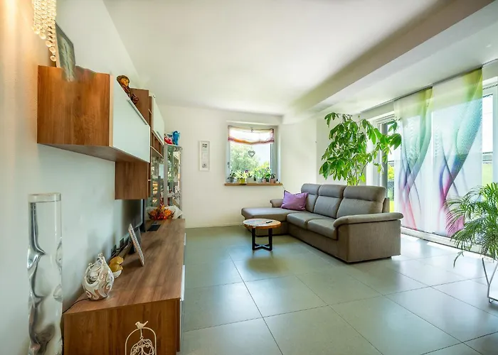 Casa Jacqueline Dongo